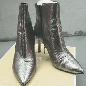 Brand New MK Stiletto Metallic Leather Ankle Pointy-Toe Booties sz 10M